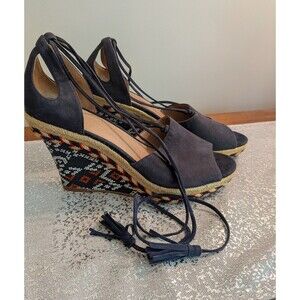 CAbi Isla Espadrille Women 9 Wedge Heel Aztec Blue Suede Beaded Lace Up Sandals